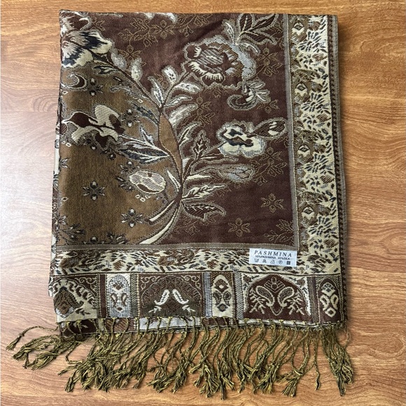 Pashmina Scarf Shawl Floral Paisley Cream Brown Cashmere Silk Soft 28.5”x 66” - Picture 9 of 10